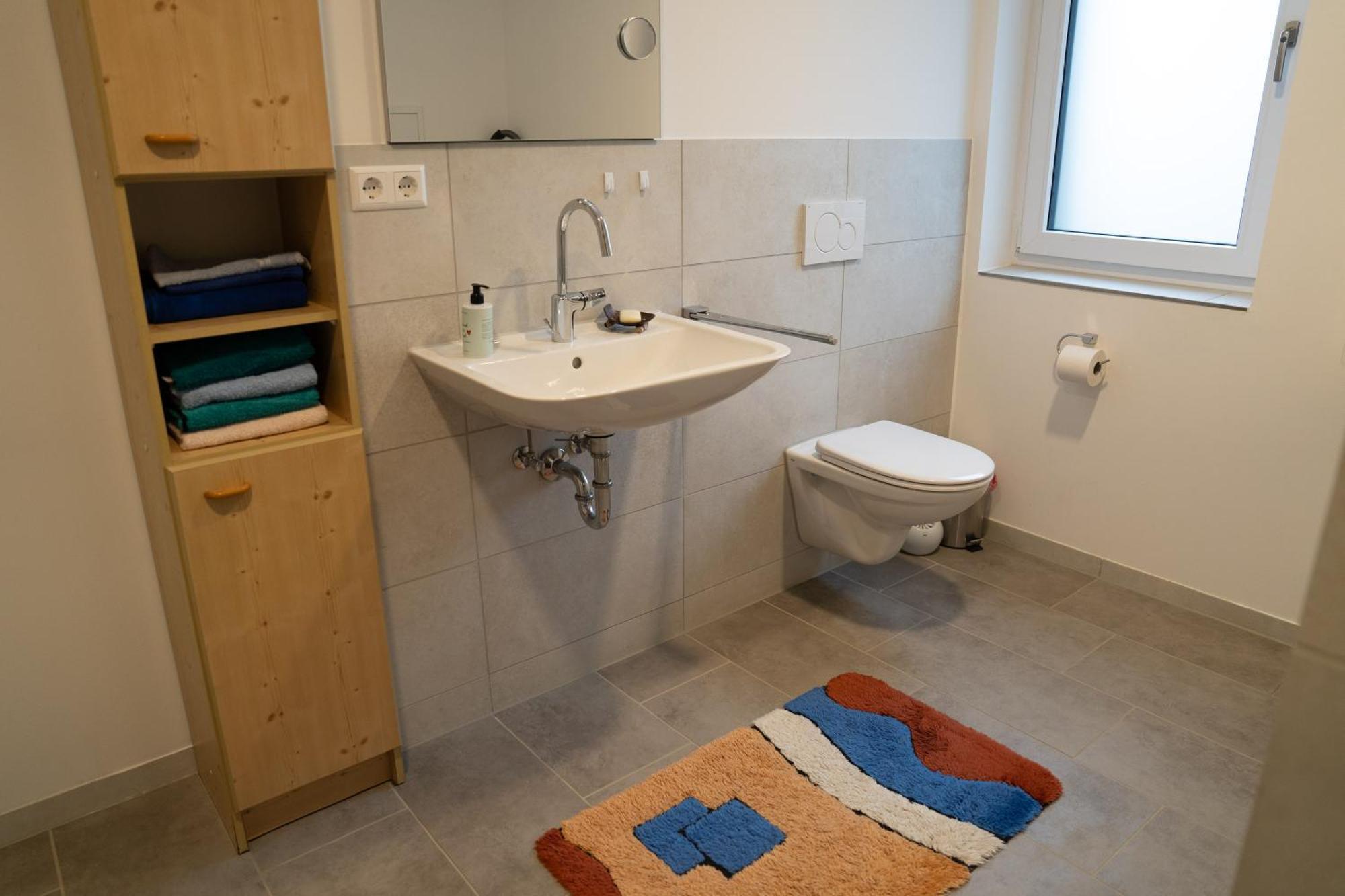 Gaestewohnung In Massivholzhaus Apartment Guenzburg